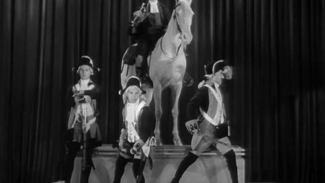 The Marx Brothers - This Country's Going To War