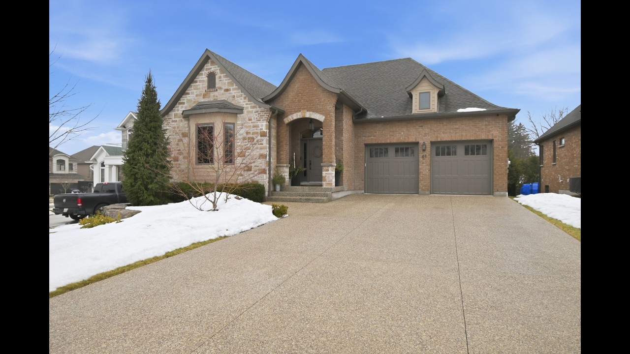 61 Philmori Blvd., Fonthill | Rina Trepanier