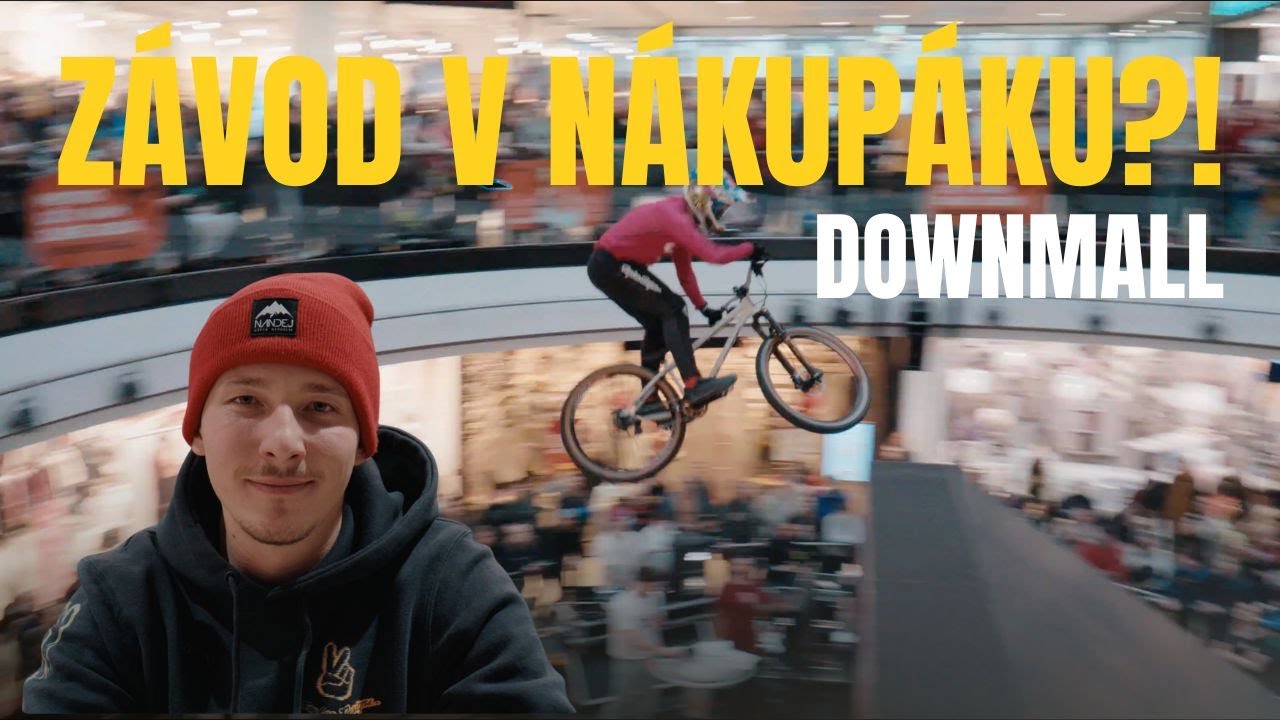 ¨Závod v nákupáku: realita Downmallu bez přikrášlení