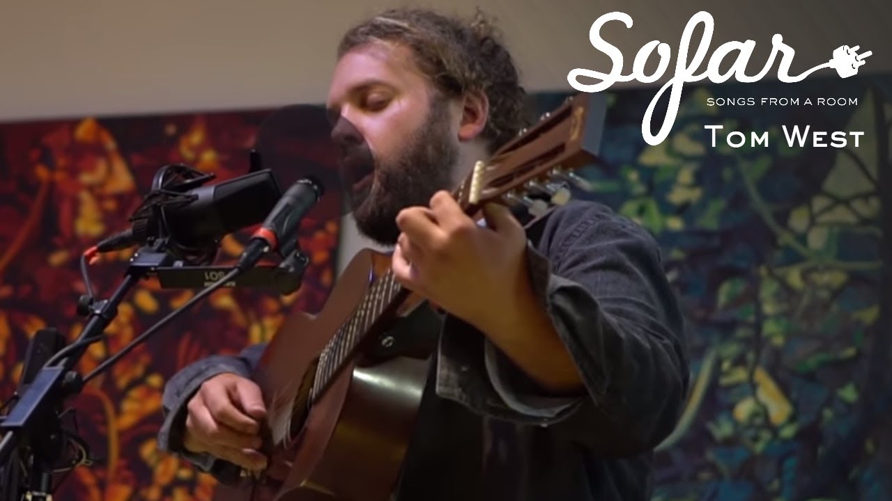 Tom West - Hush | Sofar Breda