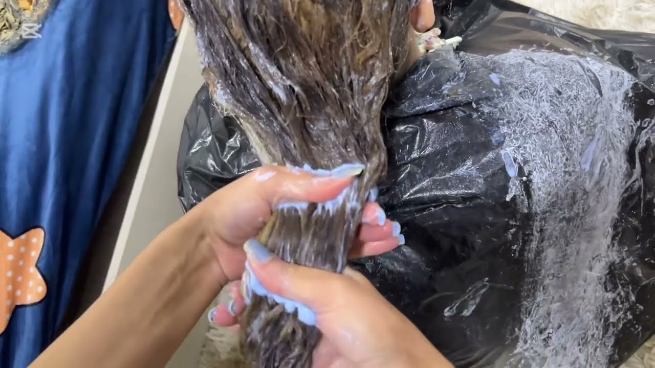 غسل لون الشعر تخلصي من اللون الاسود بكل سهوله