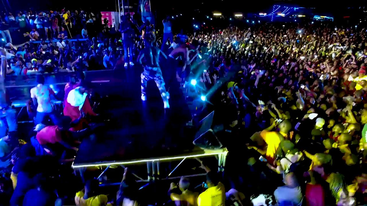 Quamina MP x Kwesi Arthur Performance At The 4S-R Campus Tour 4 Pent Hall Week 2020