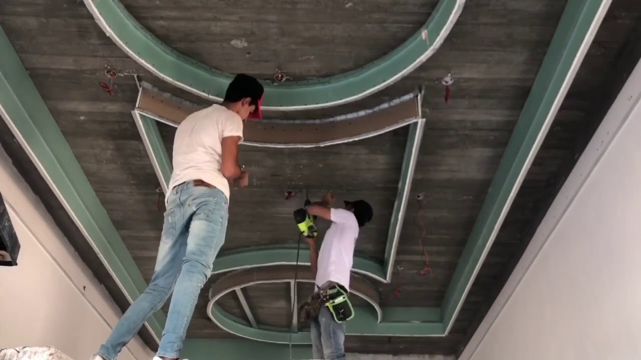 كيفية عمل جبس بورد للمضيف.  أحدث الديكورات ( ربط جبس بورد حديد للاسقف)