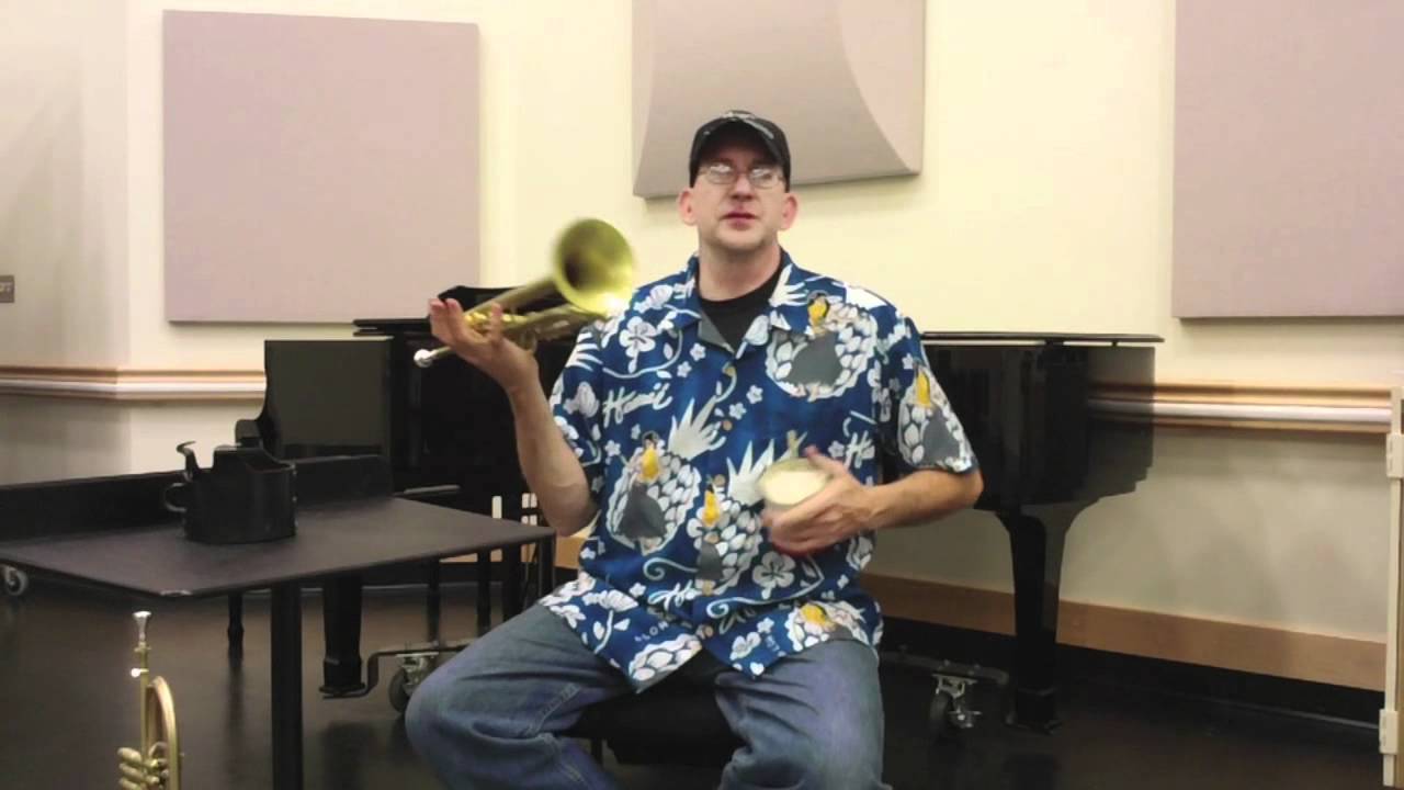 Trumpet tip, bucket mute.