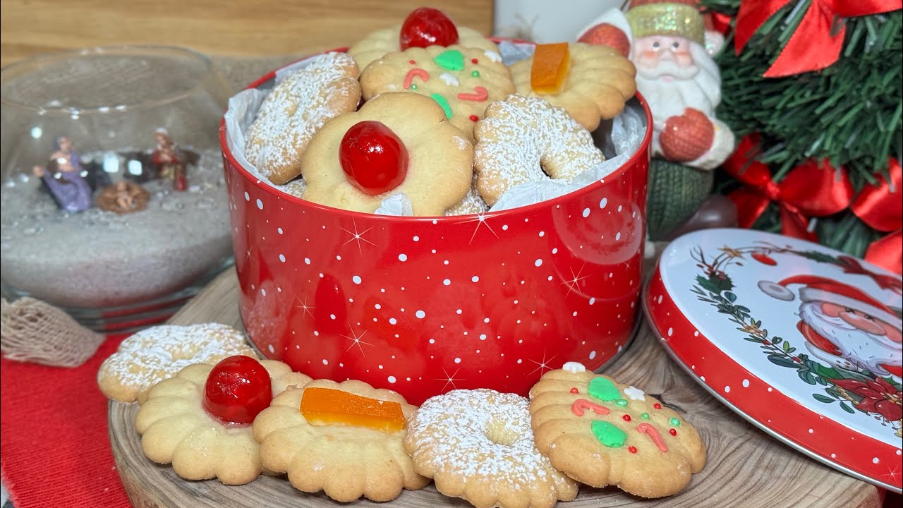 Biscotti di Natale con la sparabiscotti
