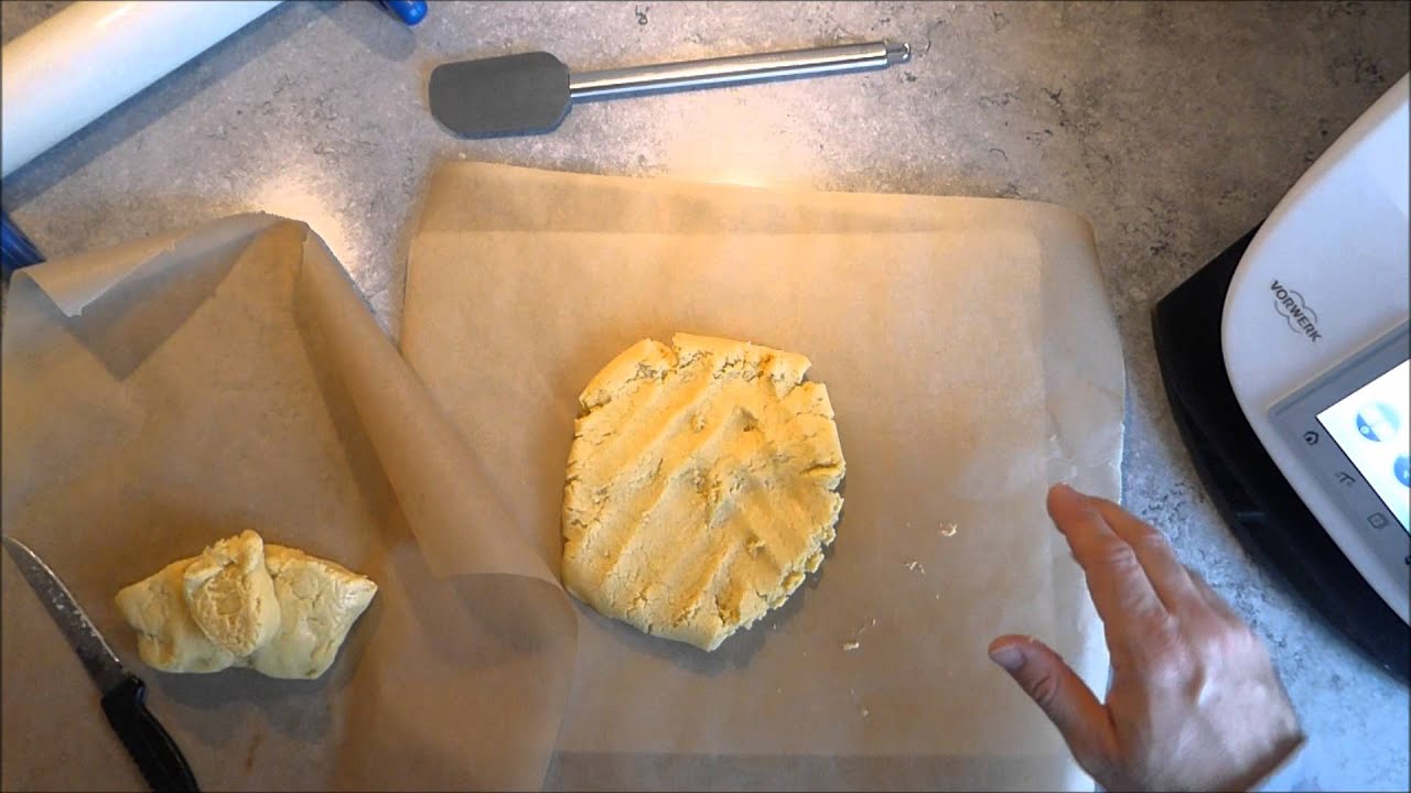 Thermomix® TM5®  Torta della Nonna ( Omas Kuchen )