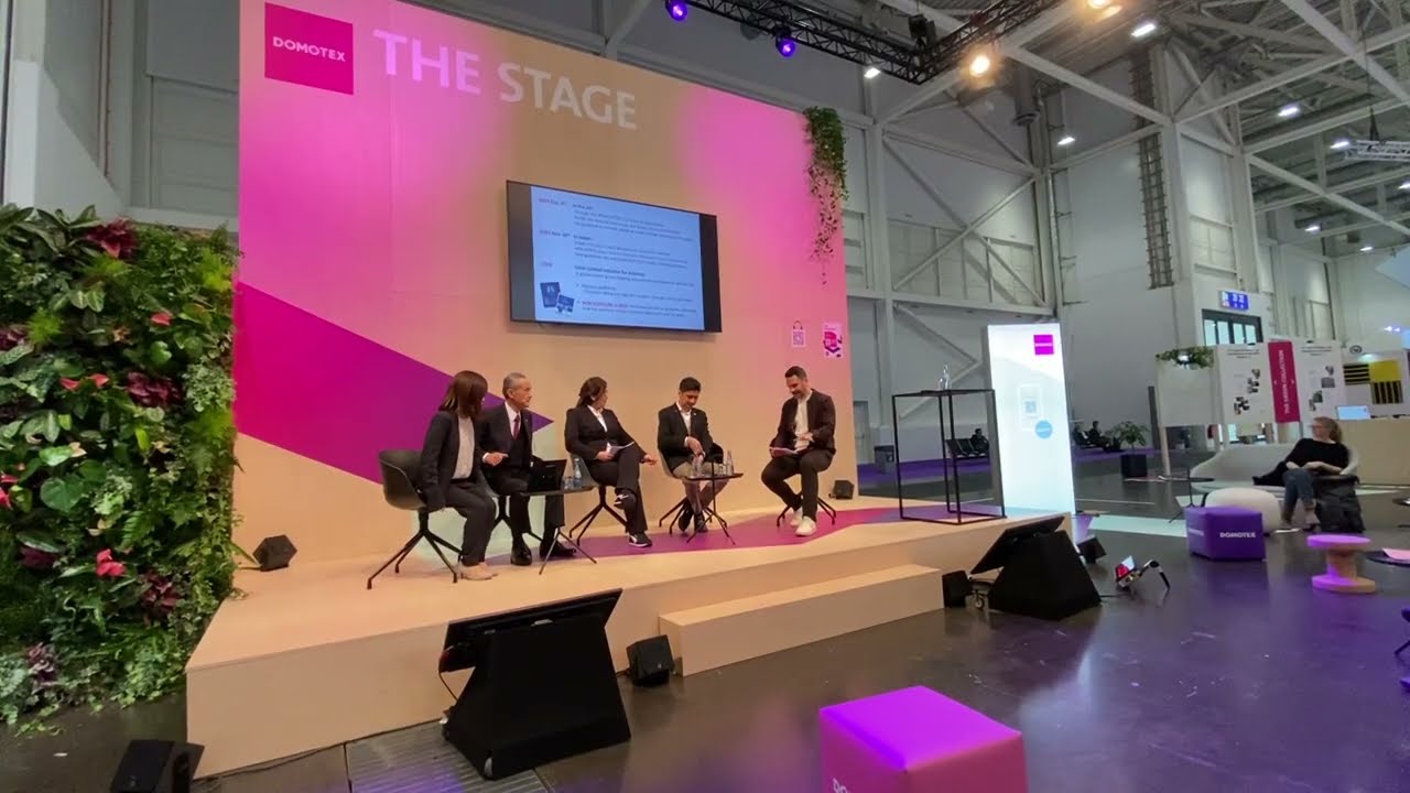 DOMOTEX（ドイツ・ハノーバー）、旭貿易株式会社・吉野惣太社長がパネルディスカッションに登壇