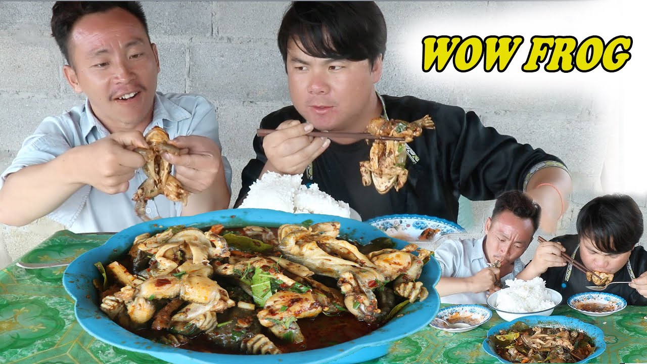 noj qav qab tshaj plawsสองน้องพี่กินกบอร่อยมากTwo brothers eat frogs Very delicious tubzeb npawg lem