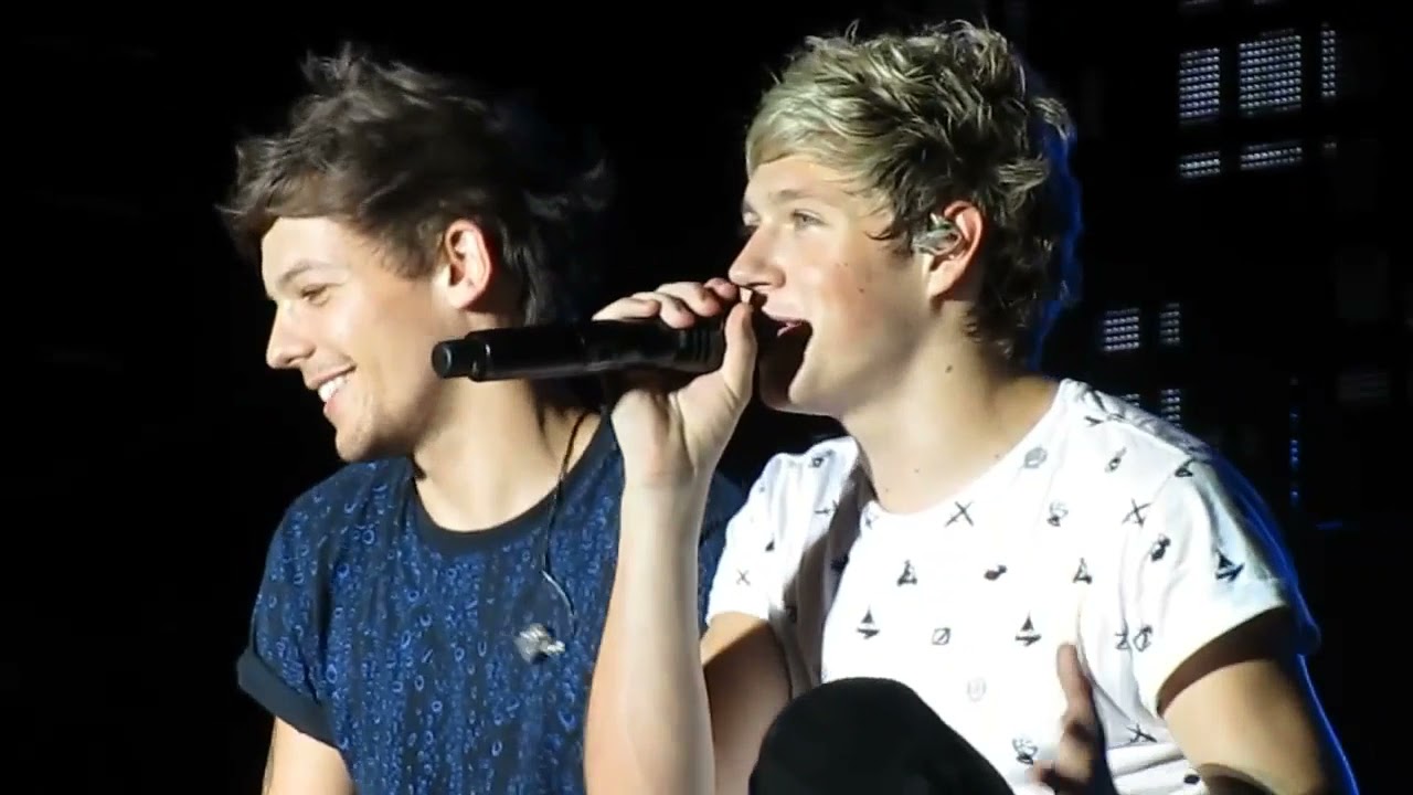 One Direction being best friends PART 1 l Take Me Home Tour Edition