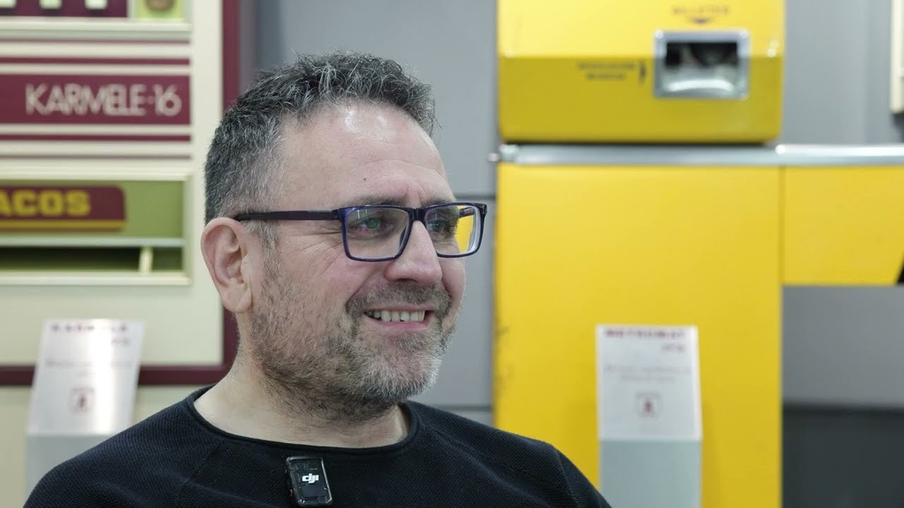 Azkoyen L&Iacute;DER EN M&Aacute;QUINAS VENDING EN ESPA&Ntilde;A, M&aacute;s de 60 a&ntilde;os revolucionando el mercado