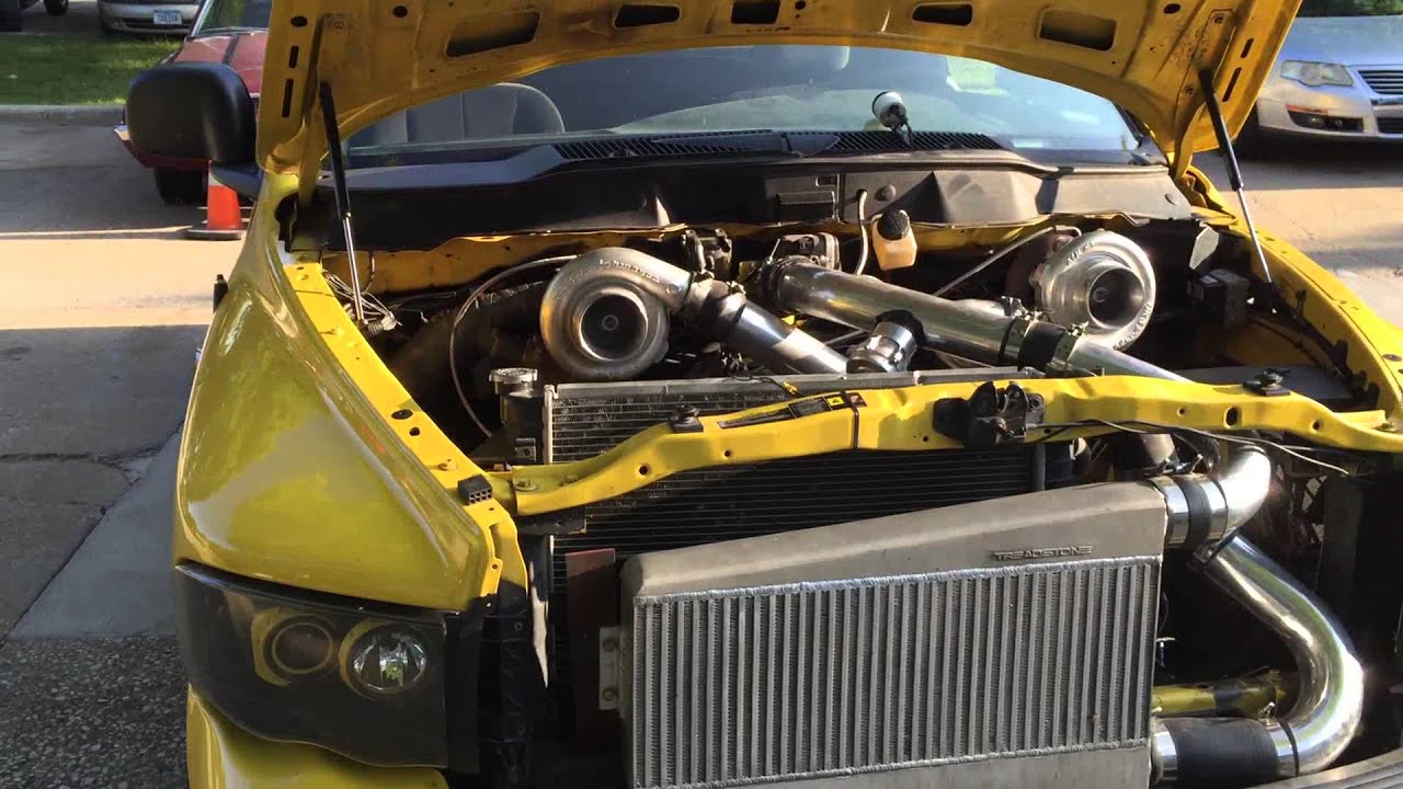 Twin turbo 392 stroker hemi rumble bee exhaust through fenders