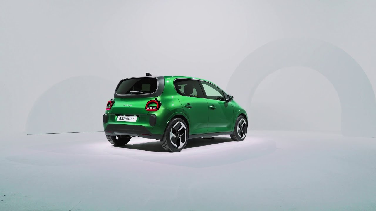 Renault Twingo E-Tech Techno Vert Absolu B-Roll Press Static Exterior & Interior