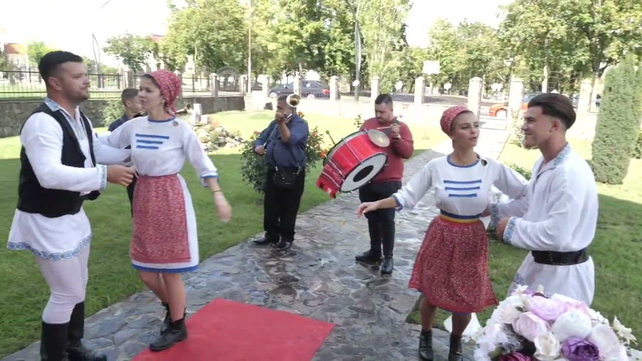 Dansuri populare de nunta si descantece! #12
