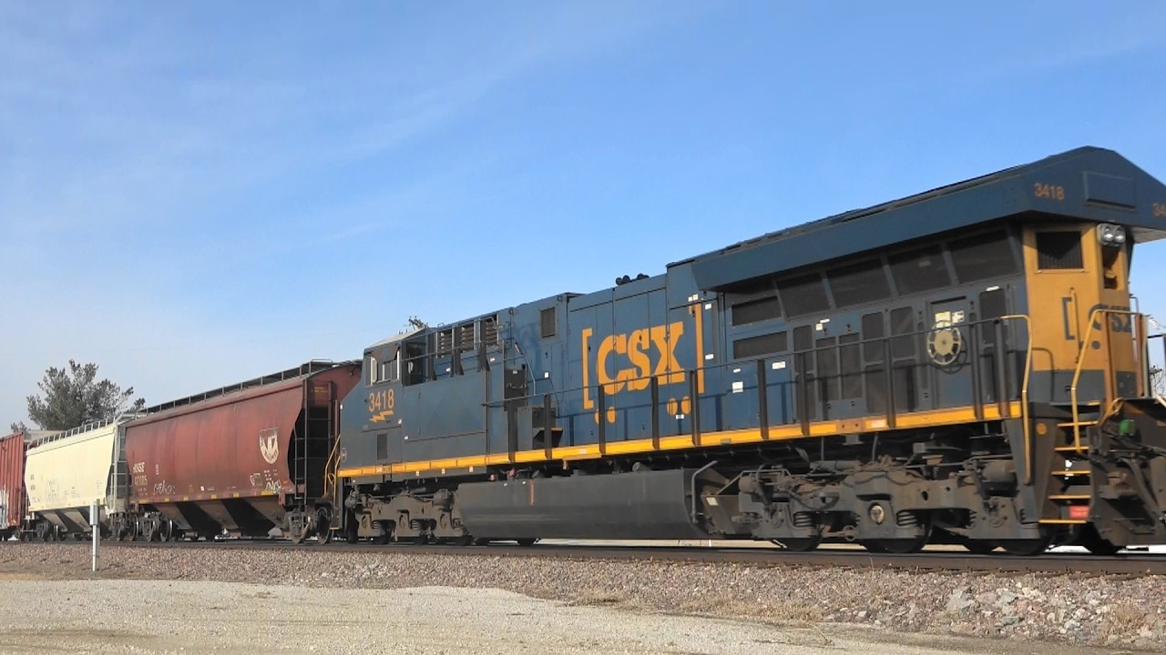 BNSF 6367 w/ CSX Power Leads Freight, Rio, IL 2/9/26