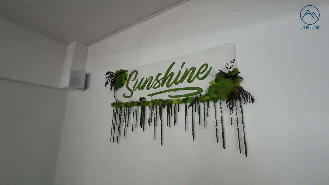 Pensiunea Sunshine, Eșelnița