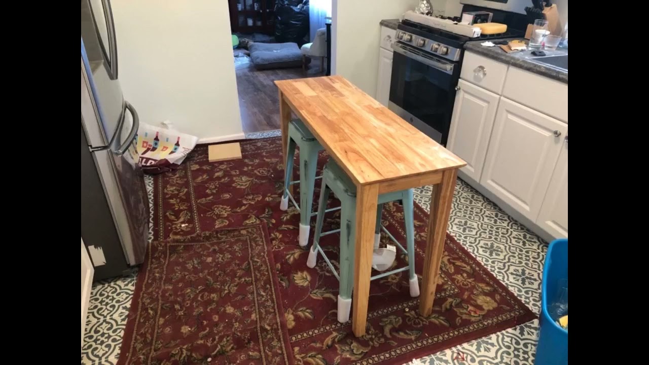 International Concepts Concole Table, 60