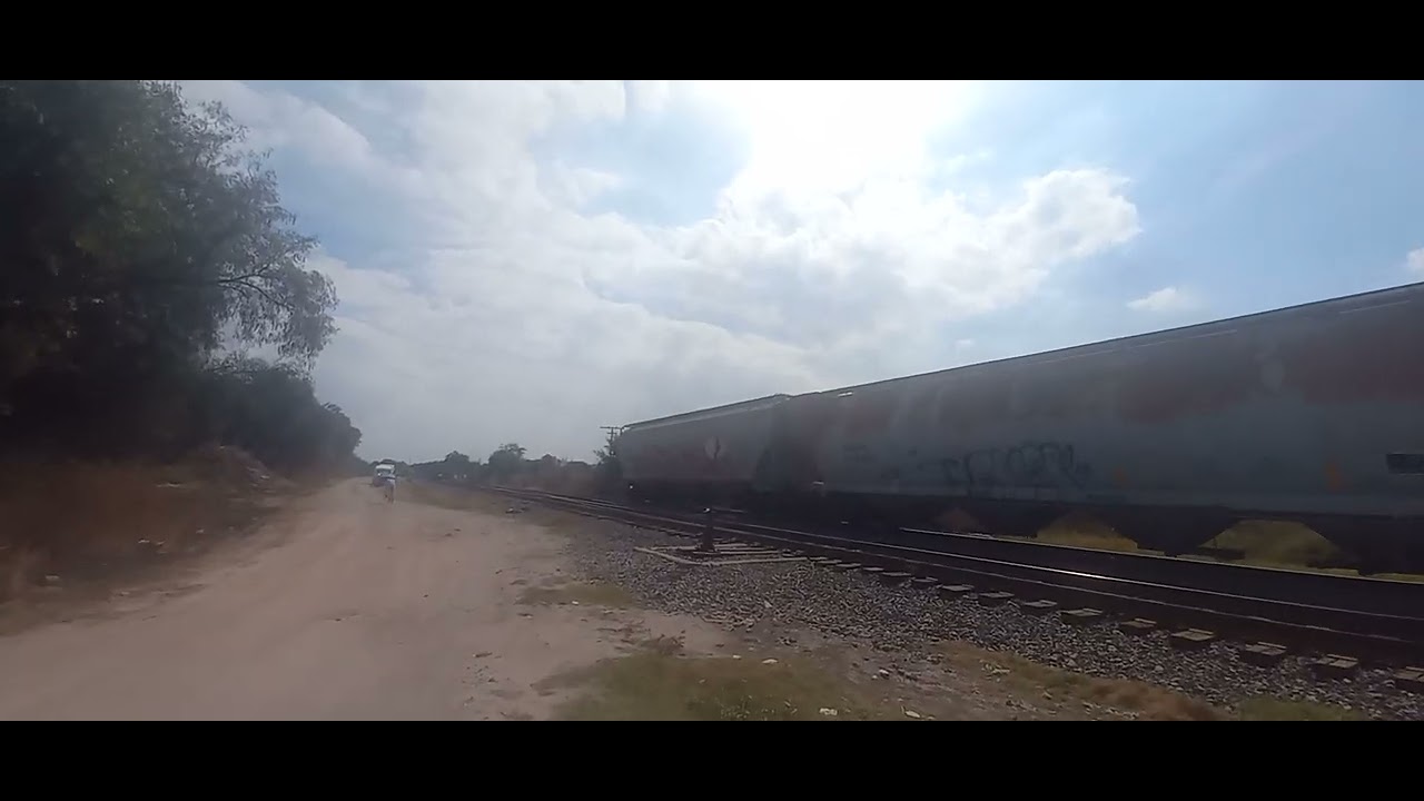 FXE 4694 FXE 4660 piedras negras al norte pasando en bojay