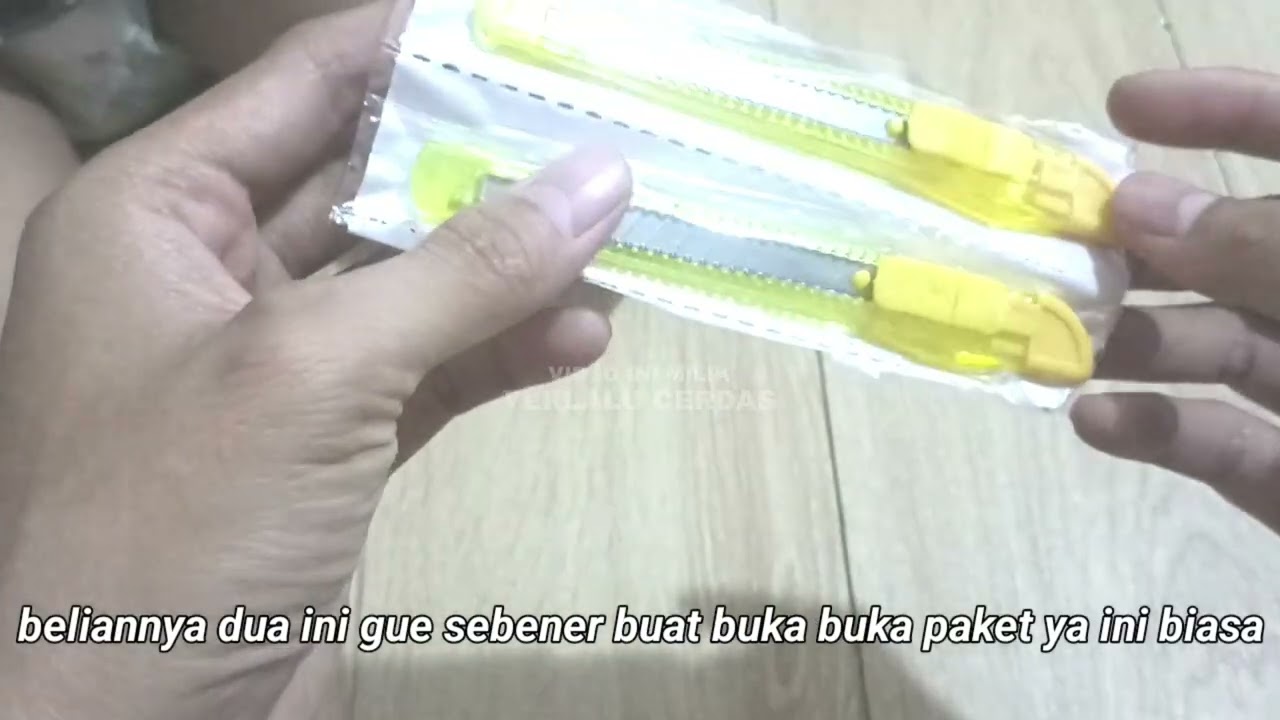Unboxing cutter kecil 
