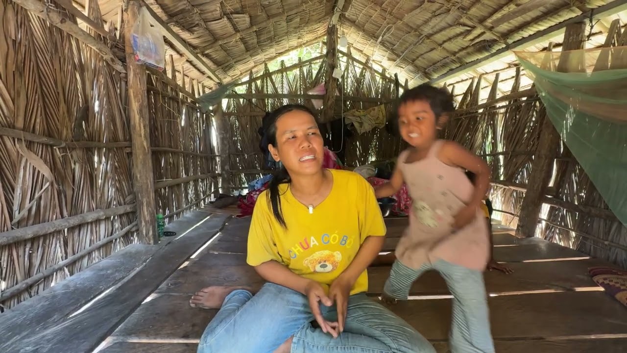 ដោយសារតែកូនឈឺសុខចិត្តលក់ផ្ទះមករស់នៅខ្ទមបាក់បែក