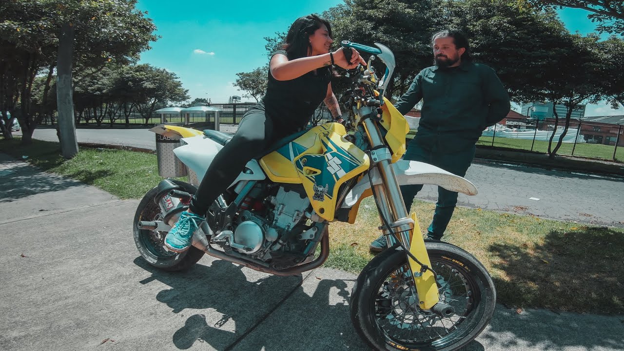Una LEYENDA en el gremio SUPERMOTARD 👏🔥/// SUZUKI DRZ 400