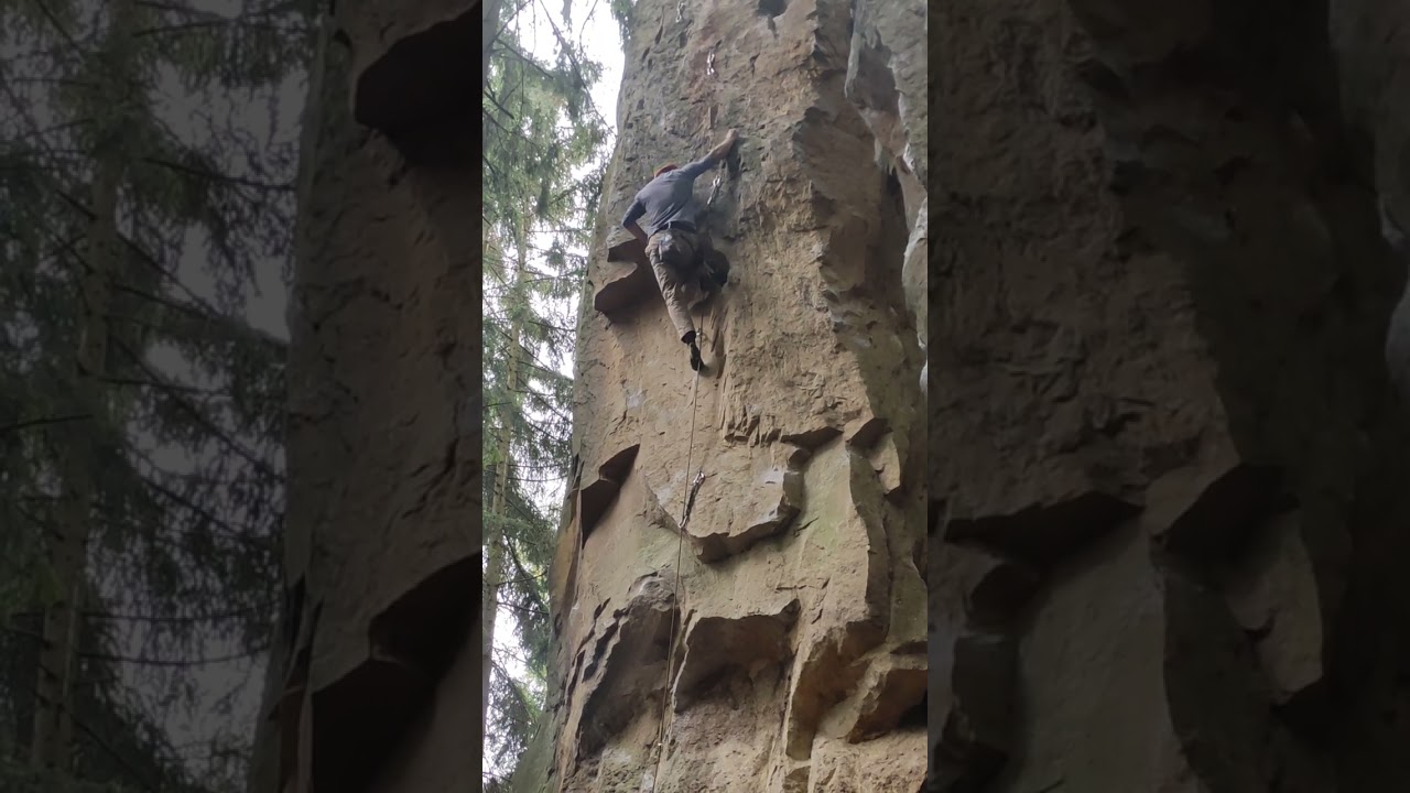 Samuel (7C+). Toczek.