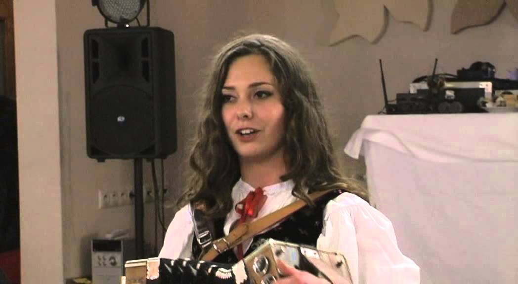 Heligónka (Miroslava Kmošková) 4.D OA CA