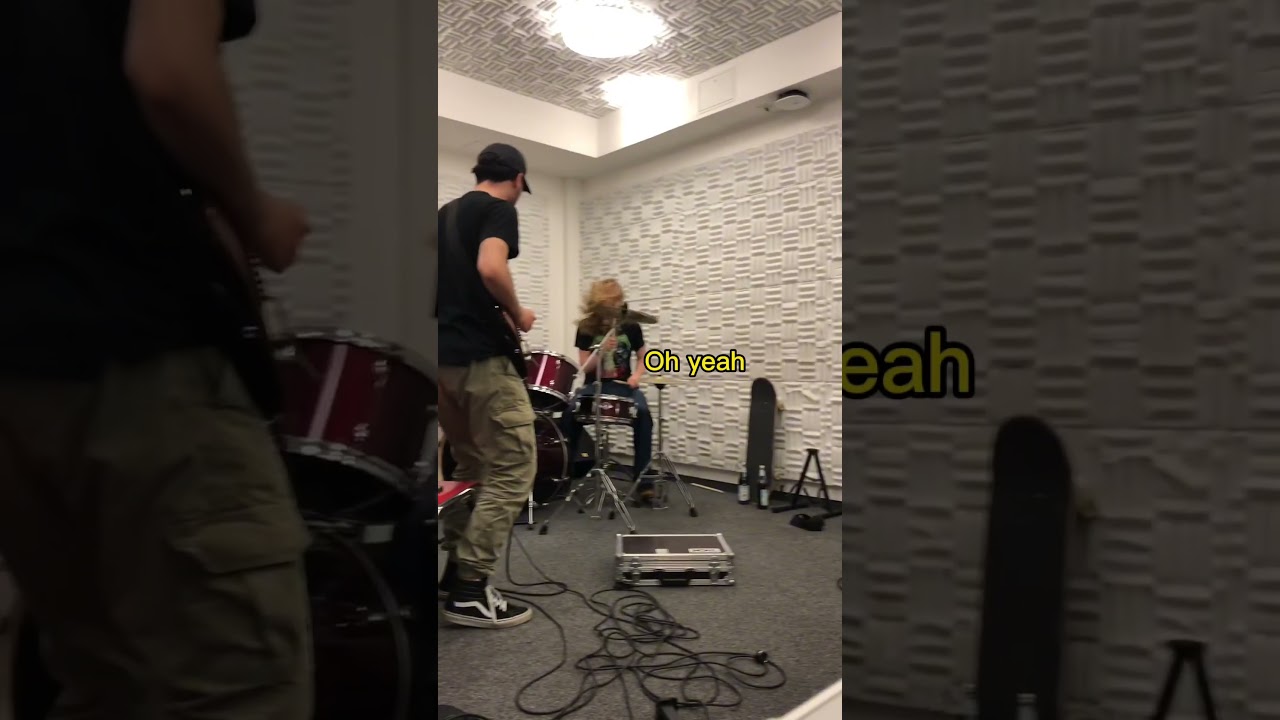 Heavy blues jam 🎶🎸🥁 