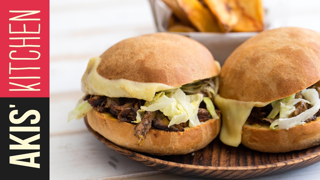Pulled Pork Sandwich | Akis Petretzikis
