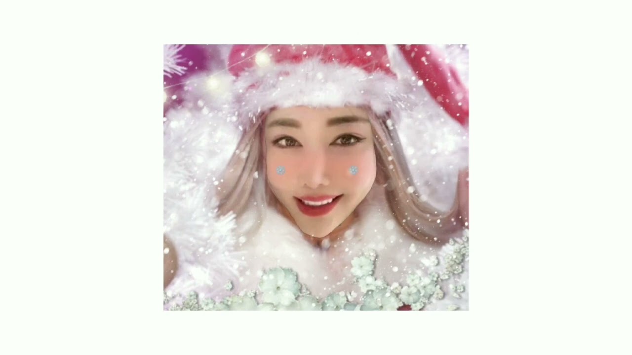 Jiafei - All I Want For Christmas Is You (Official Music Video) (JIAFEIVEVO)