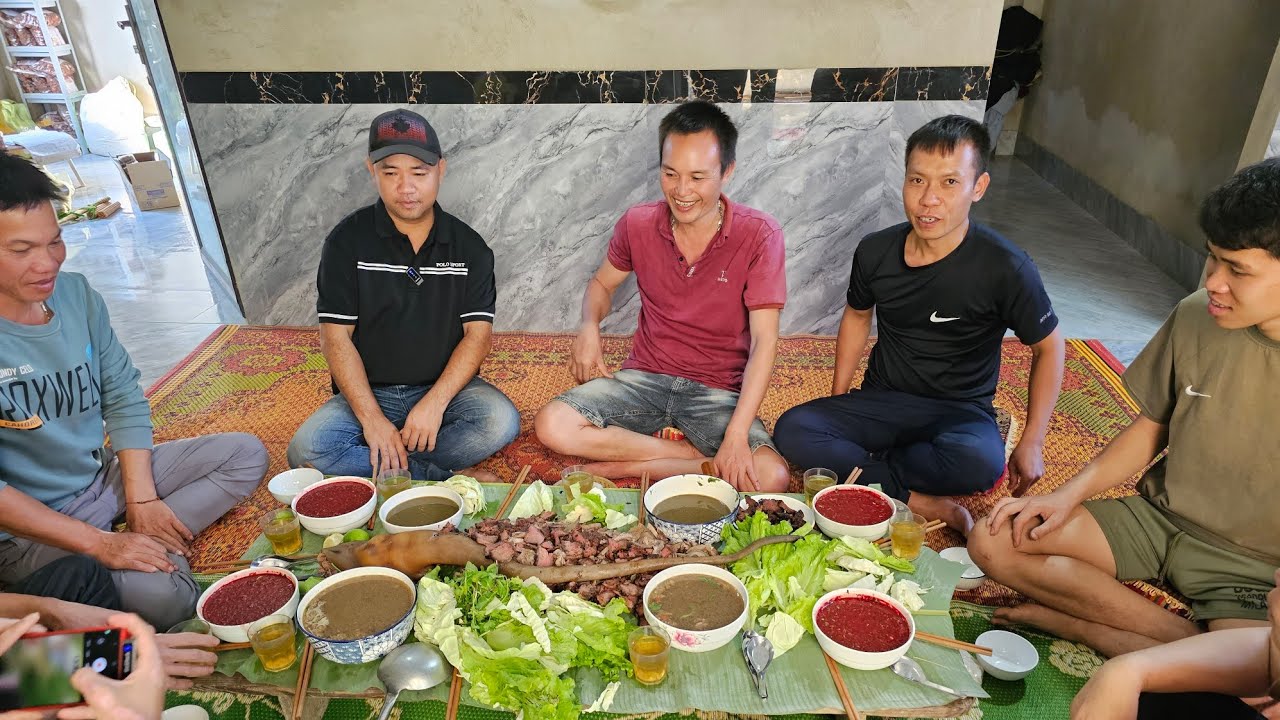 Phát cỏ nương & bữa cơm trưa cùng Anh TAM/Anh 1985 Vlogs