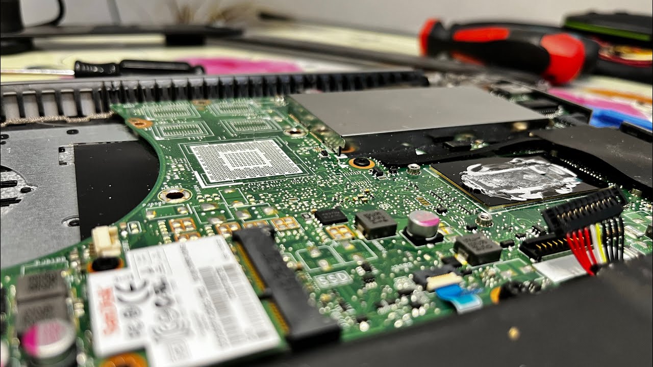 ASUS S551L. Разбор. Чистка. Замена hdd на ssd