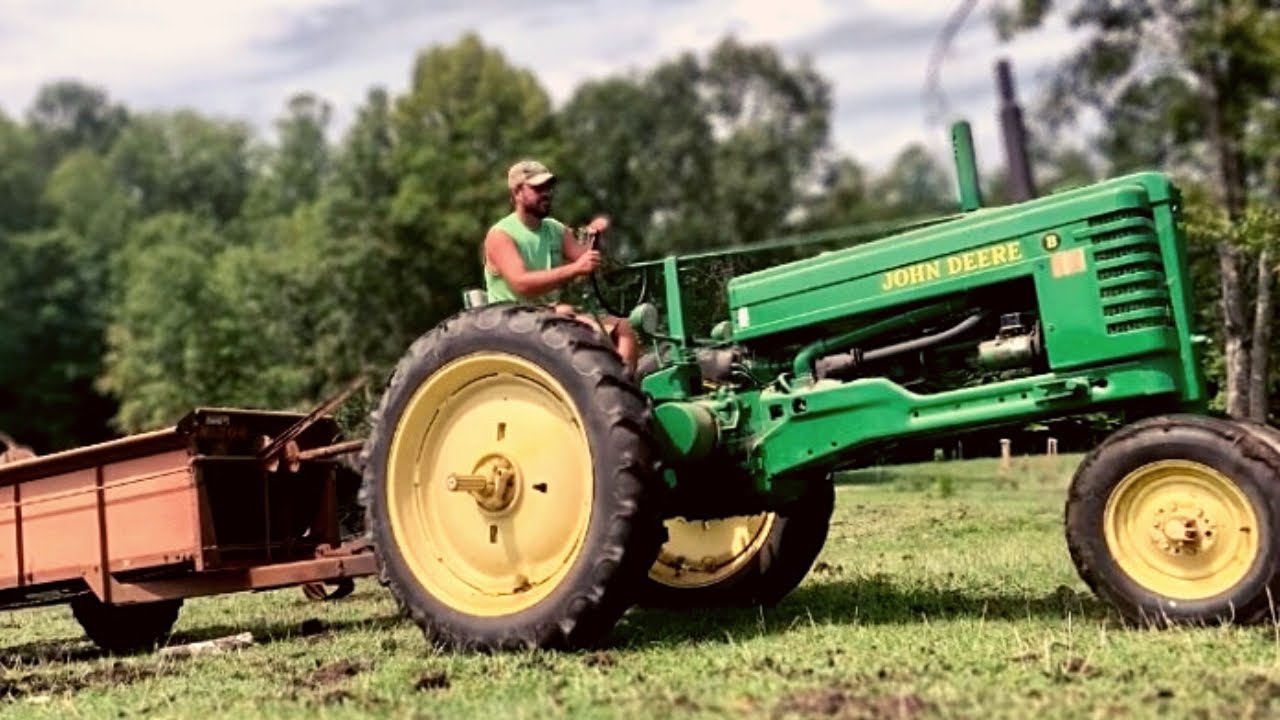 Putting Old Iron Back to Work {Manure Spreading with a John Deere B}