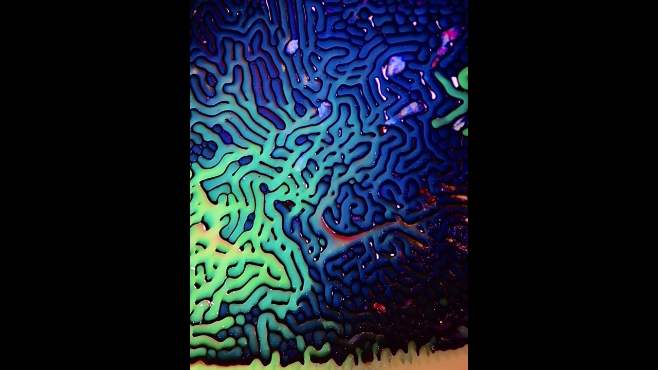 Relax with liquid art #uvbeast @nikonusa #ferrofluid #uvivf #betweendarknessandlight #liquidmetal