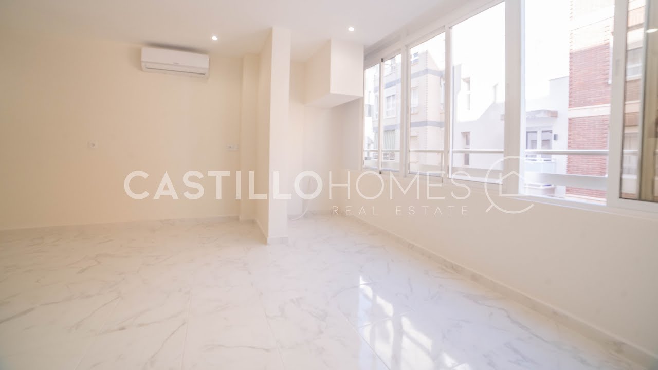 Spacious renovated 3-bedroom apartment in the heart of Torrevieja | 255.000 € | Castillo Homes