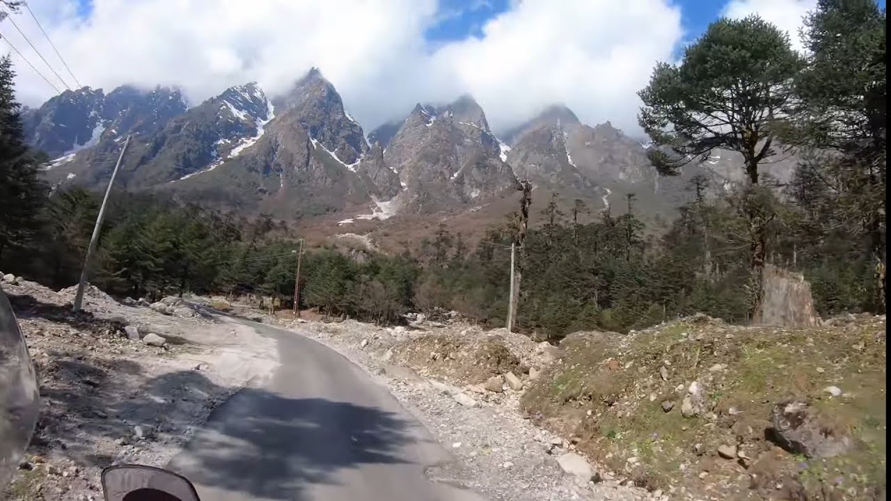 NO ONE IS ALLOWED TO GO BEYOND ZERO POINT LACHUNG NORTH SIKKIM