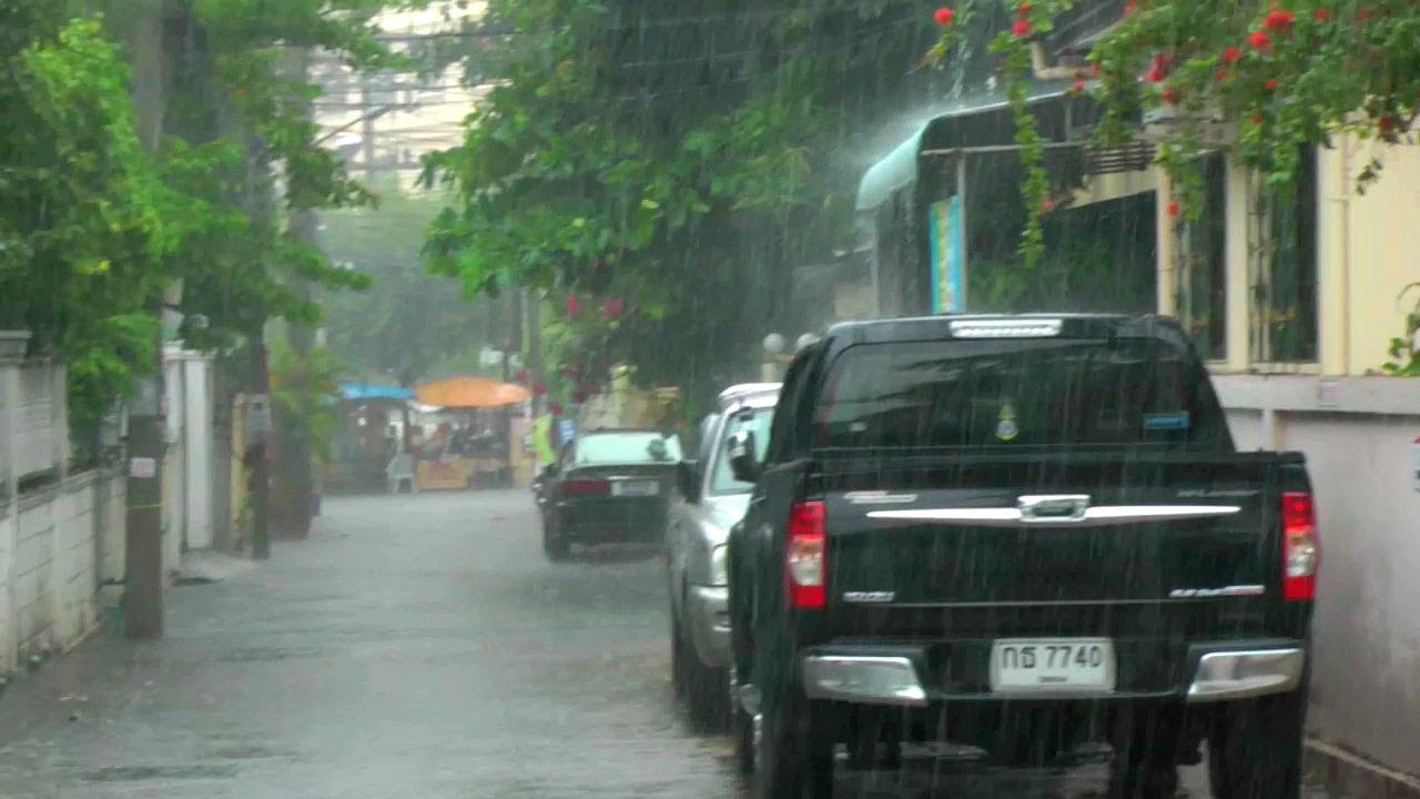 Heavy Rainstorm Soakes Pattaya Prior to Songkran Festival | Thailand HD Video