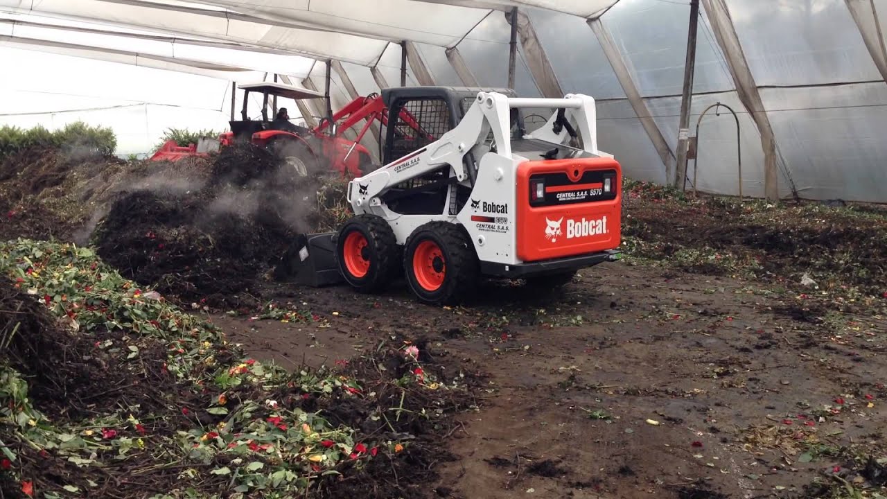 BOBCAT S570 COMPOSTAJE