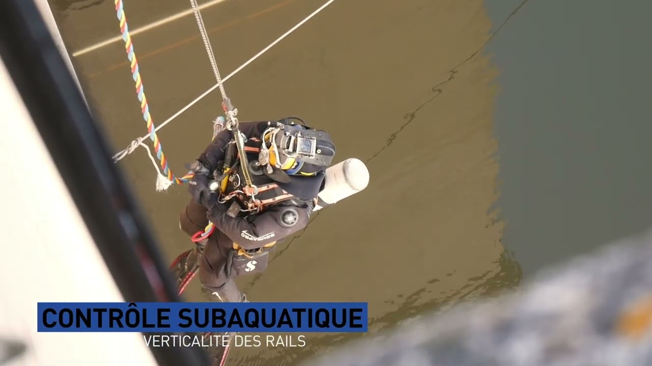 Travaux de reprise d'étanchéité sur une vanne du barrage de Villerest