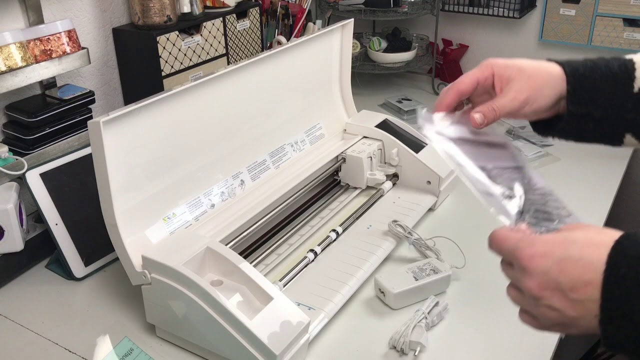 Uitpakken van de Silhouette Cameo 3 ! YAY!!!!