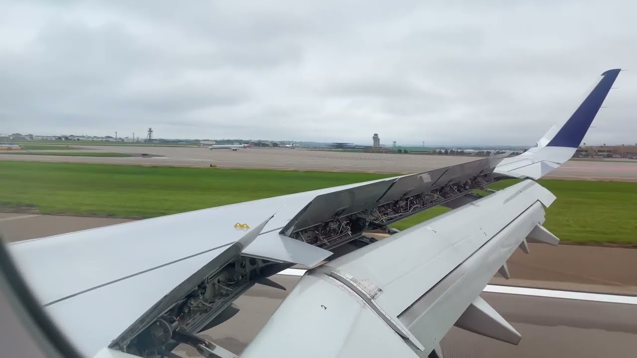 Delta Air Lines A321neo Landing at Minneapolis-St. Paul International Airport