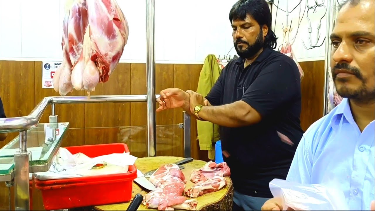 BIGG BOSS TAHIR BHAI || TAJ MUTTON 🔪CUTTING V PURAM  HYD