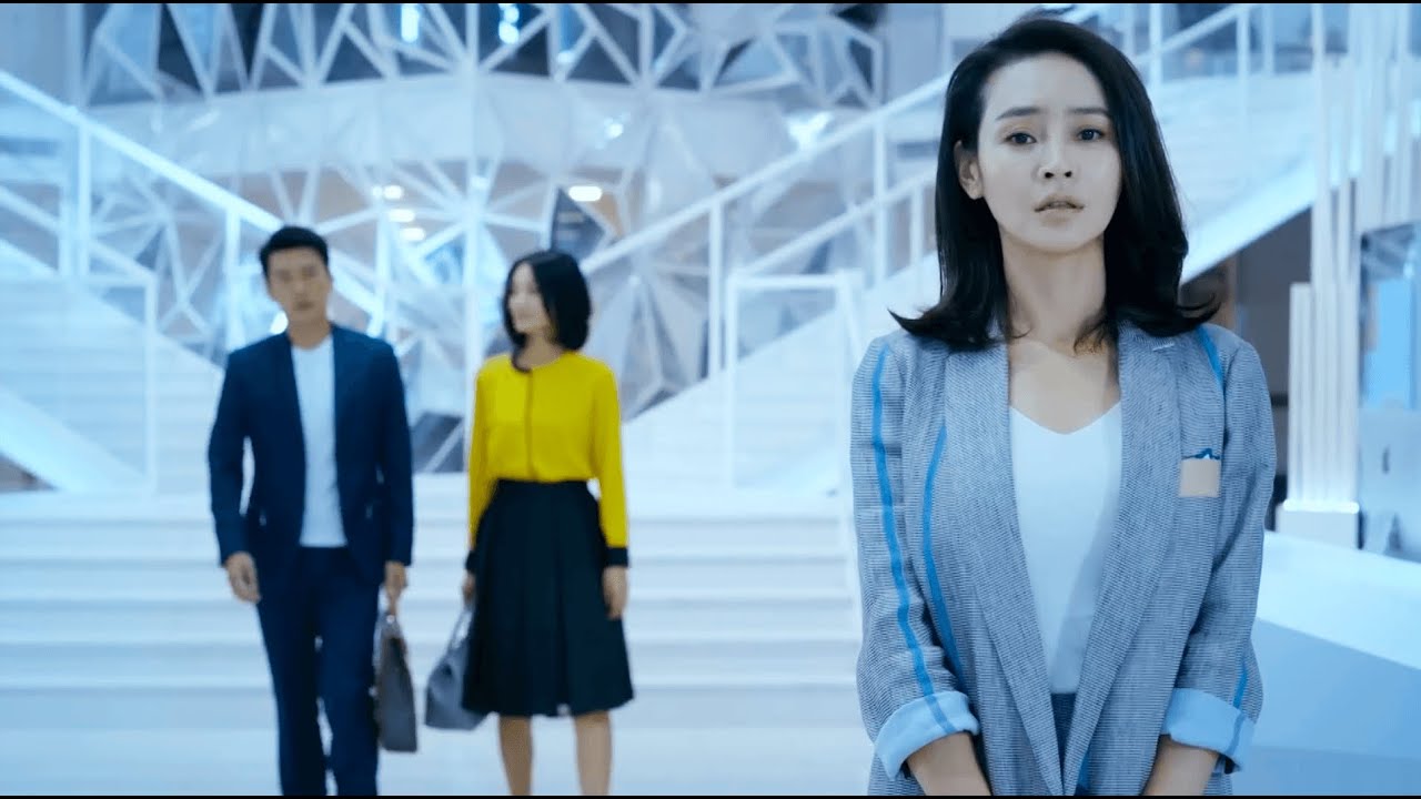 丈夫和小三偶遇前妻，看到风韵犹存的前妻，丈夫瞬间后悔 💍ChineseDrama​