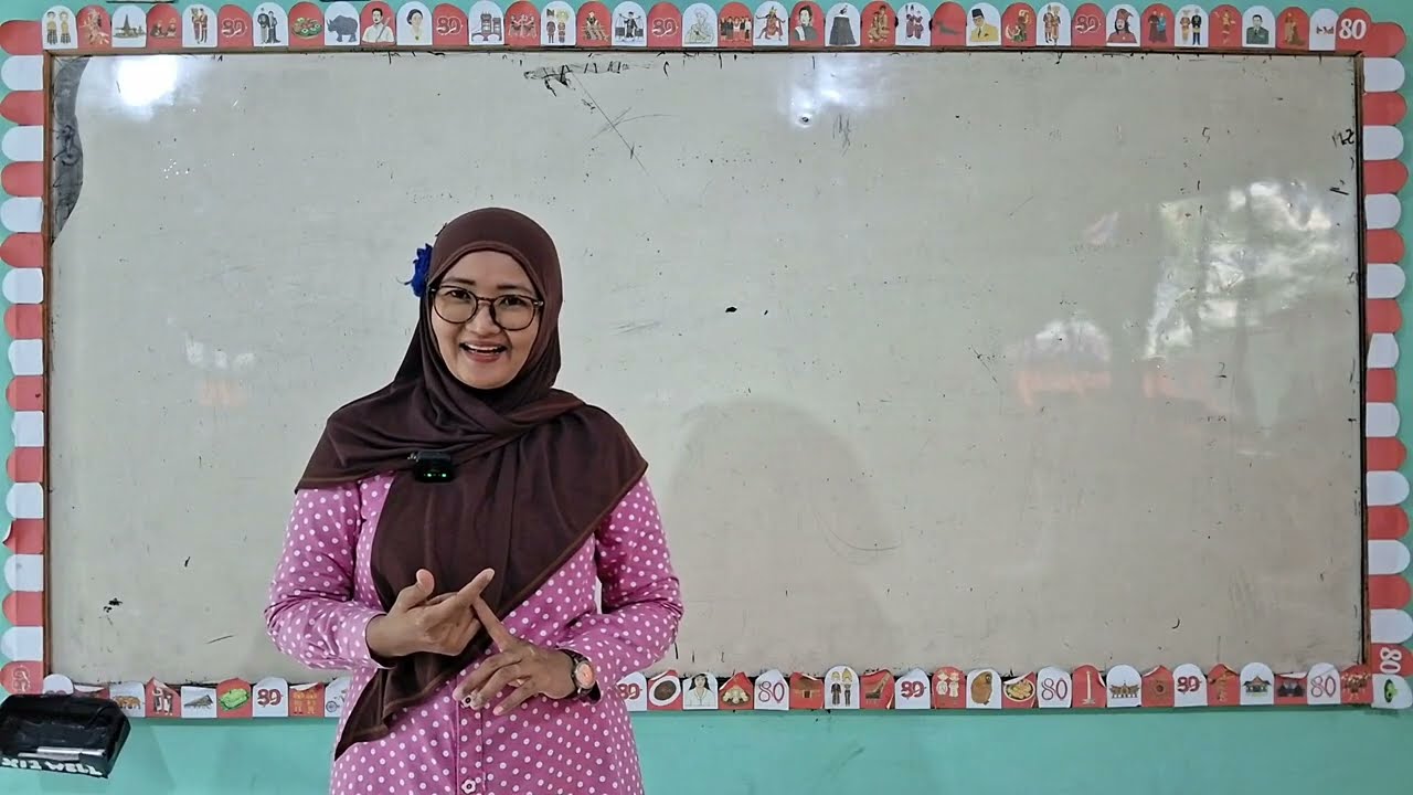 Membuat kalimat dengan menggunakan Present Continuous Tense