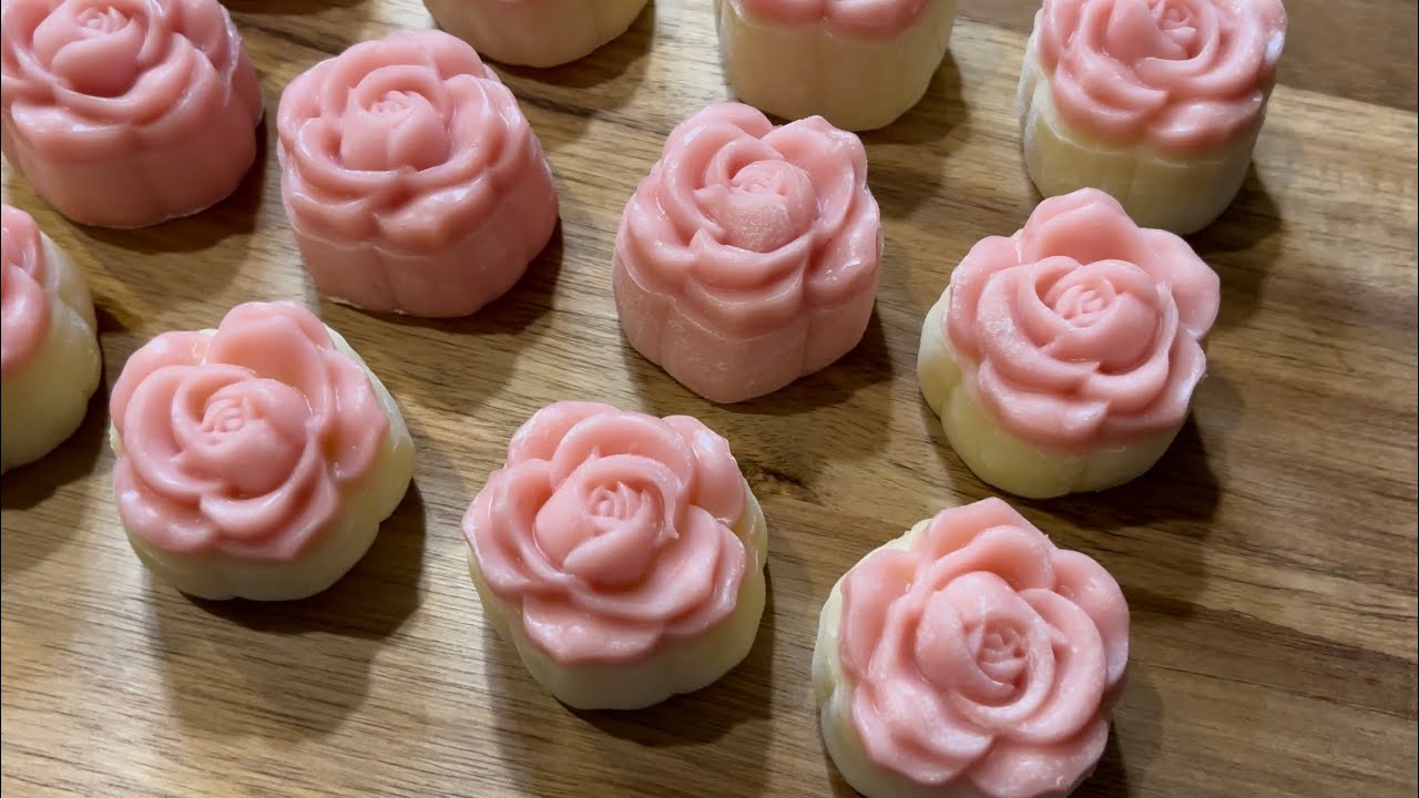 BÁNH DẺO TRUNG THU - Cách Làm Không Dùng Bột Nếp Rang, Nhân Sữa Trứng | Easy Moon Cake