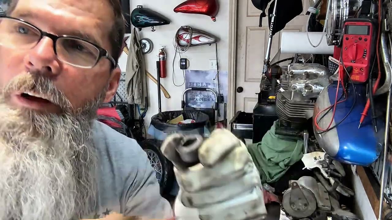 RIX 76 Shovelhead Build - Front Wheel Installation, Lunch Ride. 