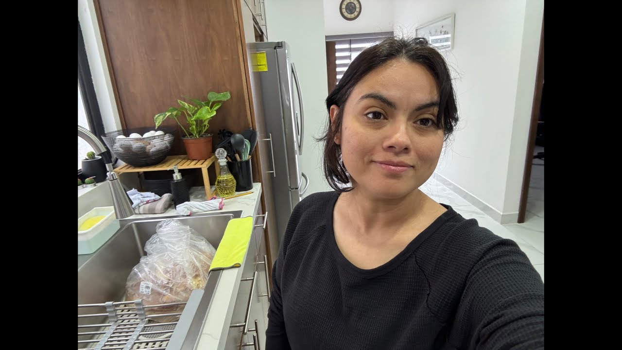 UNA RUTINA DE MAMÁ - HACEMOS ALMUERZO Y LIMPIAMOS- ZUANY SOTOMAYOR