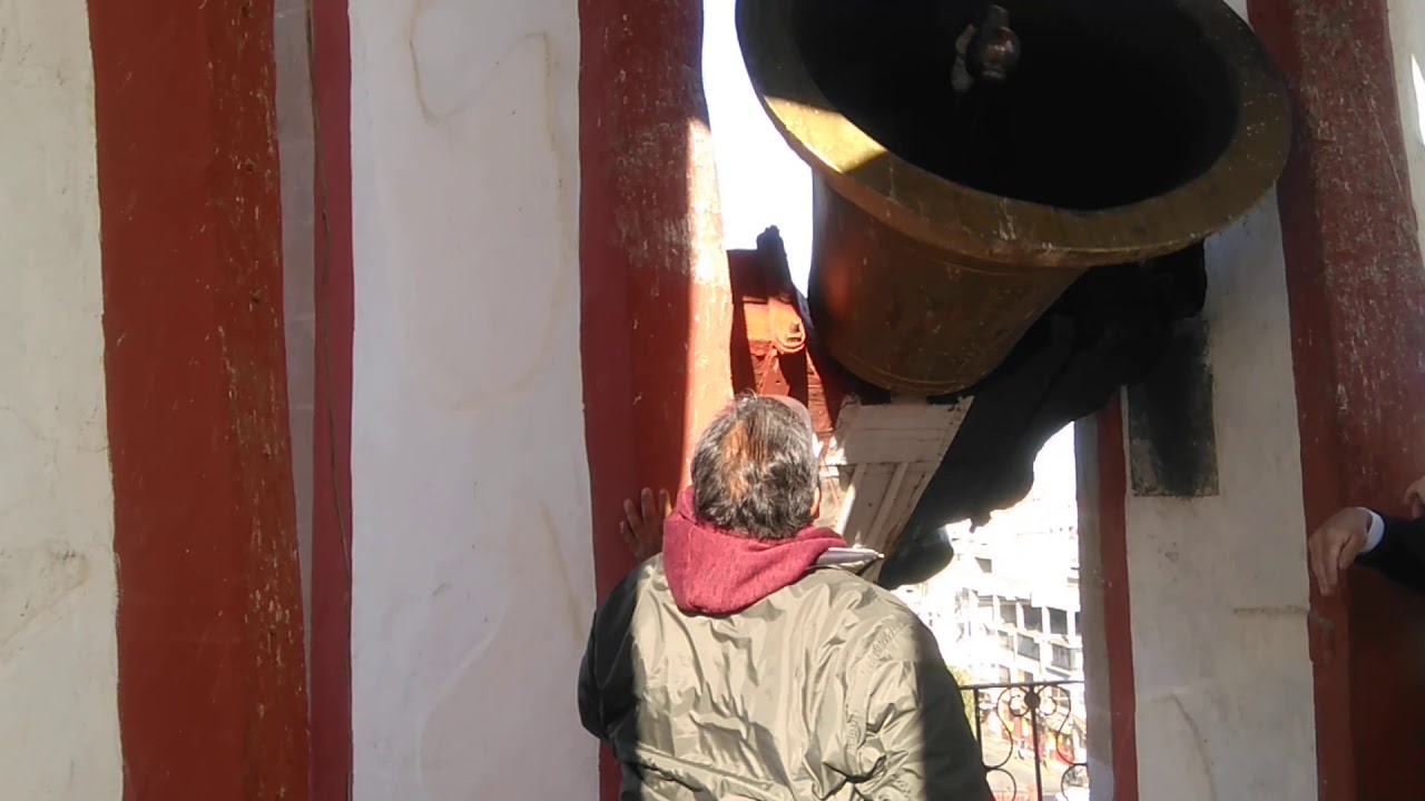 Capulhuac de Mirafuentes, repique de las campanas en honor a San Bartolome Apóstol  Carnaval V. 2021