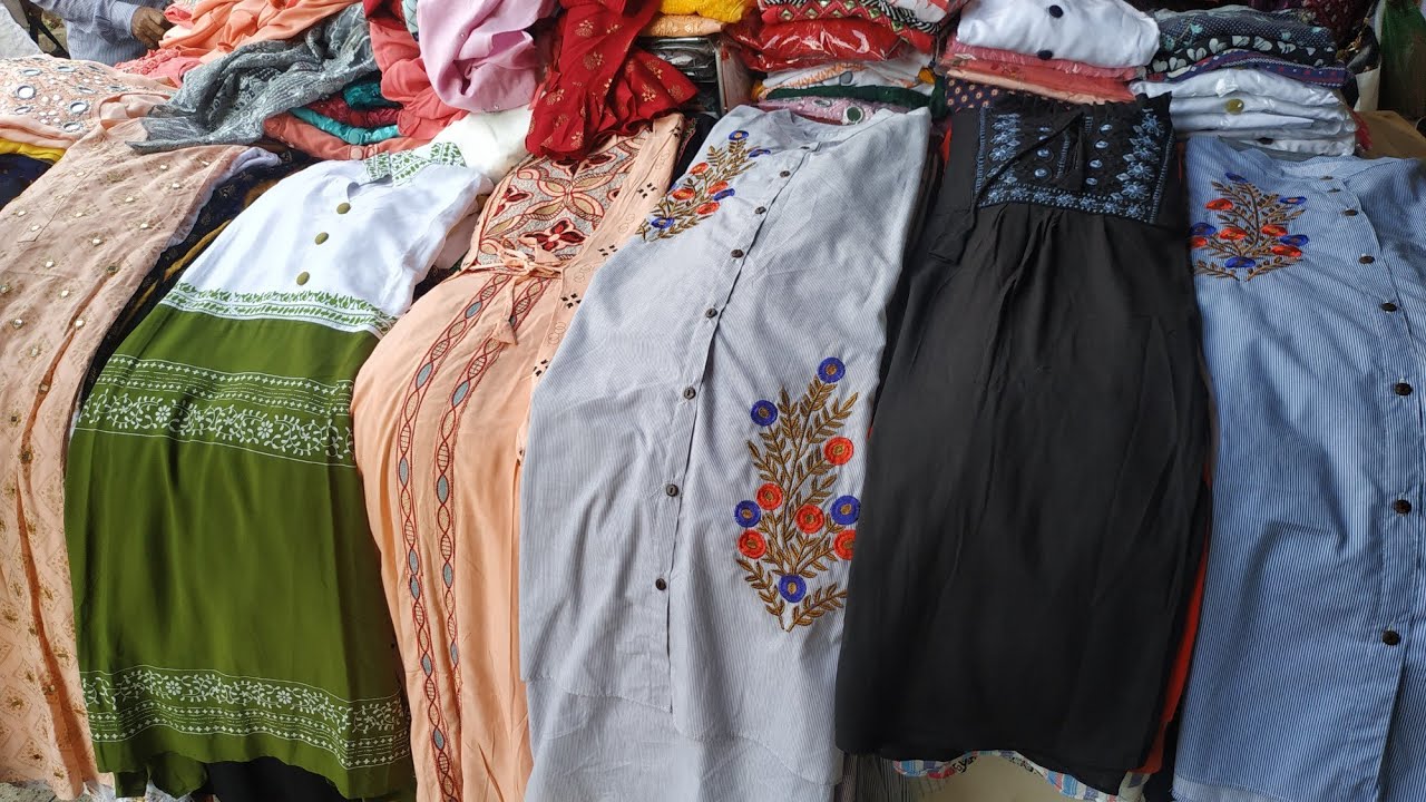 100+টাকায় নিউমার্কেটের লেডিস টপসের কালেকশন(Ladies Tops Collection)