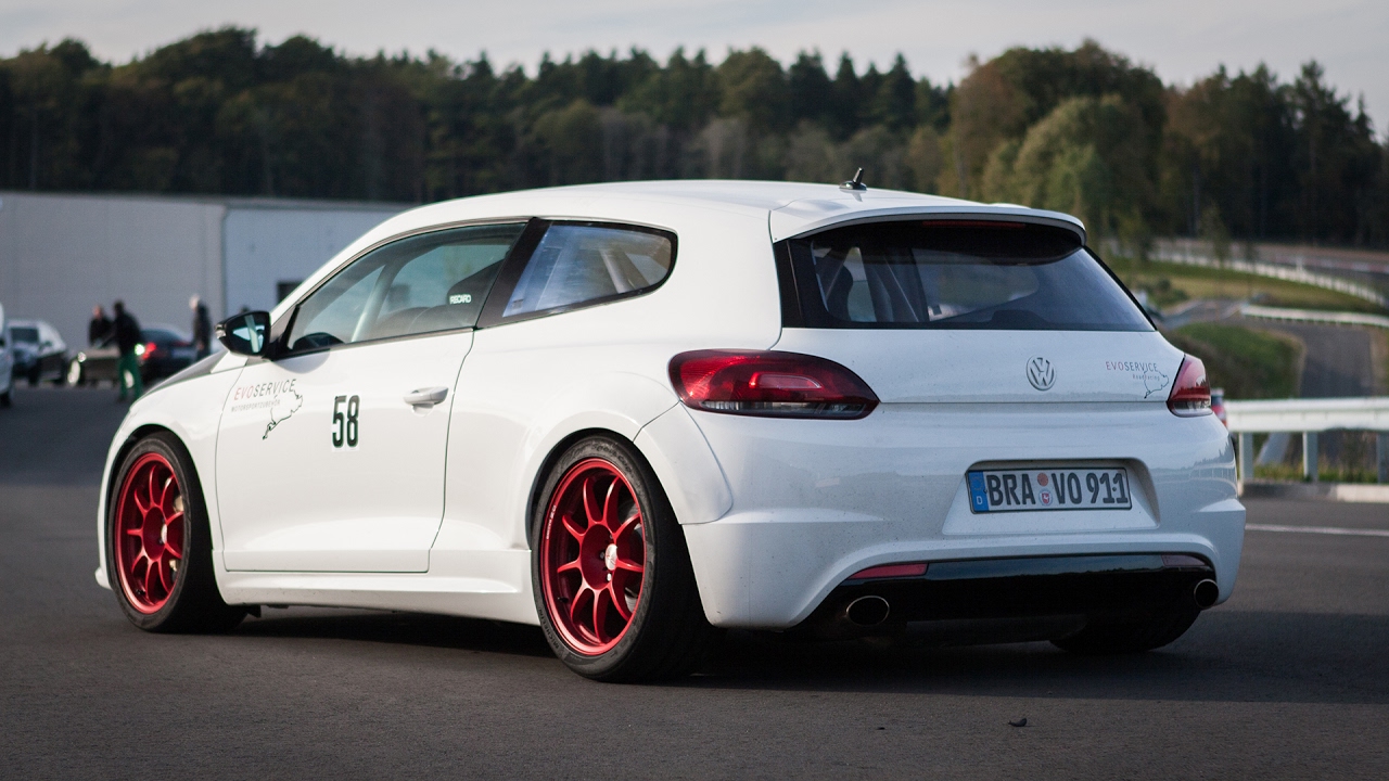 Bilster Berg - Evoservice Scirocco RR vs. Moritz Gusenbauer im Cayman GT4