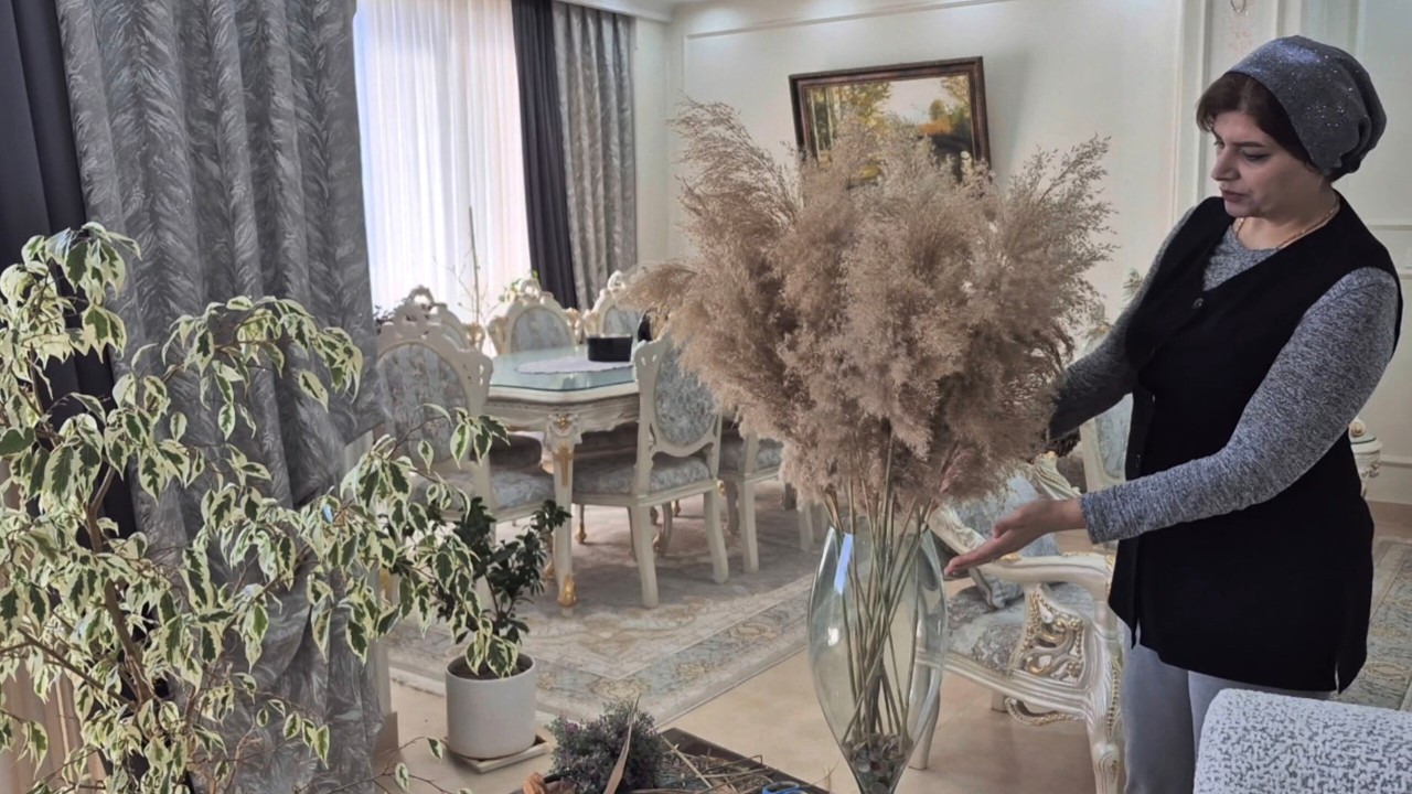 My Routine Vlog /“From the swamp to the vase — nature’s quiet art.”/“Calm in every stem 🌿”